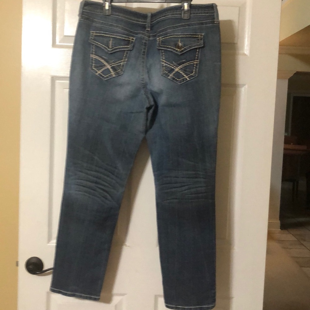 Jeans - Picture 3 of 5